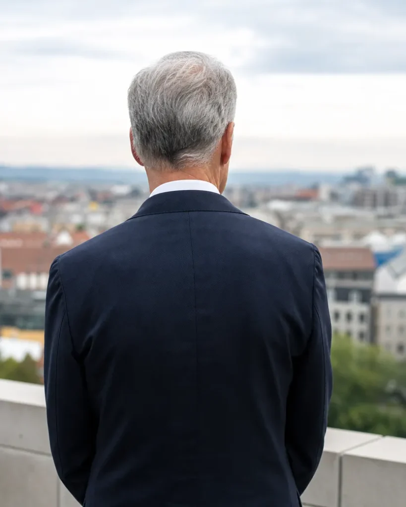 Hvor mye tjener Jonas Gahr Støre?
