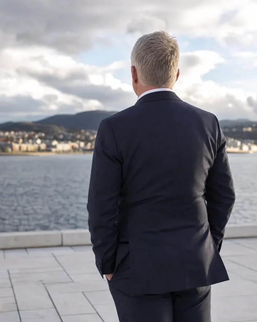 Hvor mye tjener Terje Duesund?